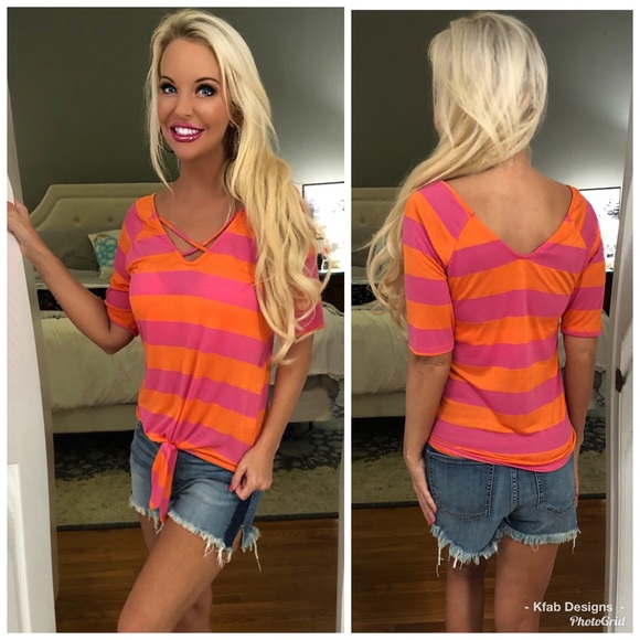 Tops - 🛍LAST 1! Pink/Orange Striped Knot Front Tunic!